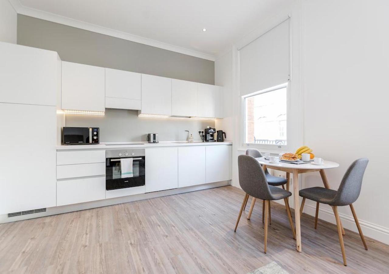 White Piccadilly Apartment Londra Exterior foto
