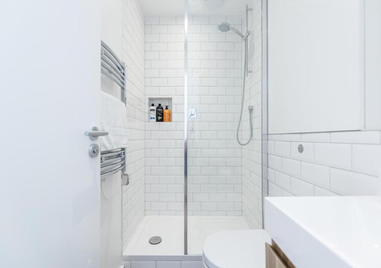 White Piccadilly Apartment Londra Exterior foto