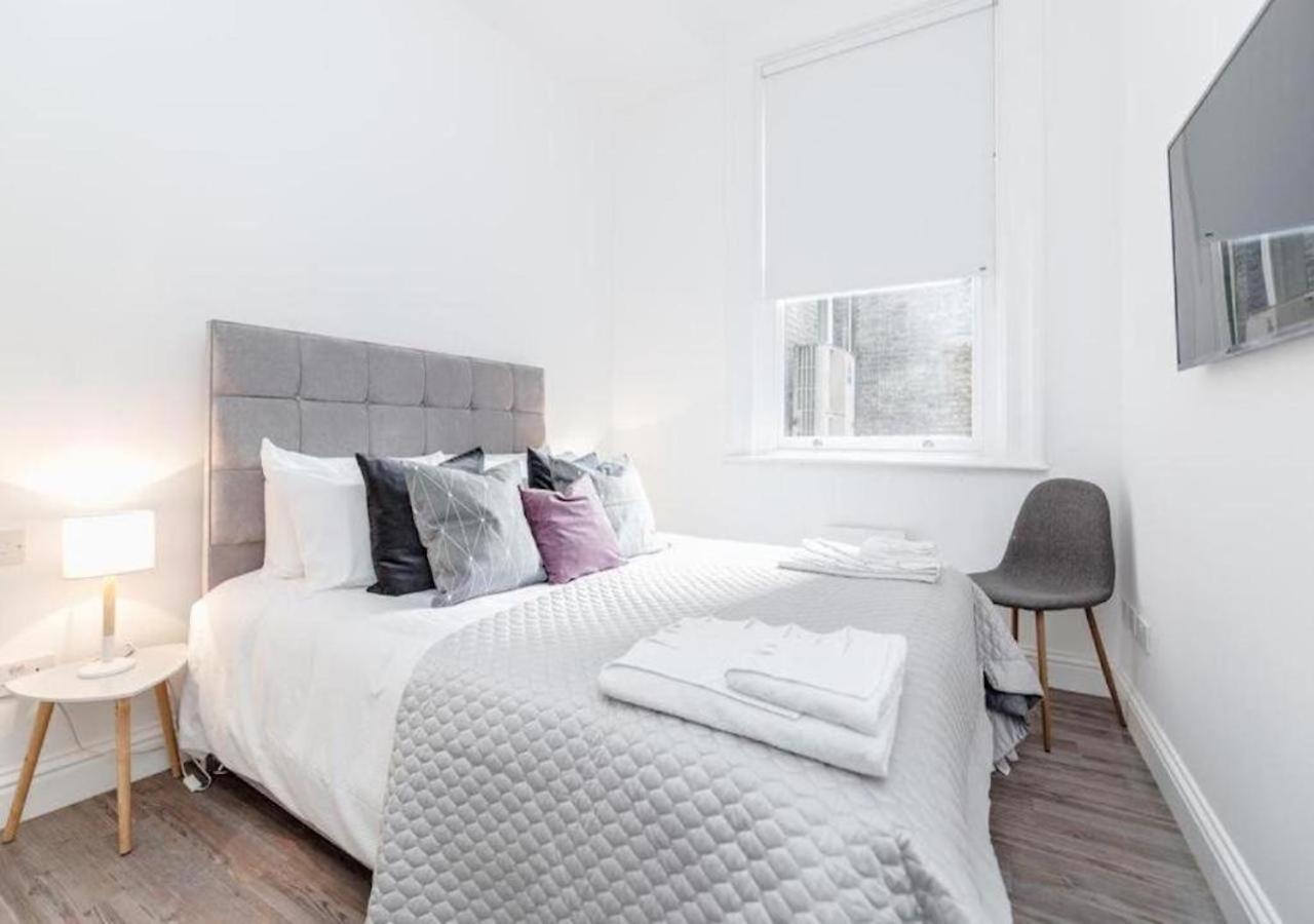 White Piccadilly Apartment Londra Exterior foto